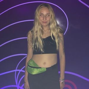 Meet your Posher, Emily